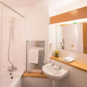 Zimmer mit zwei Einzelbetten